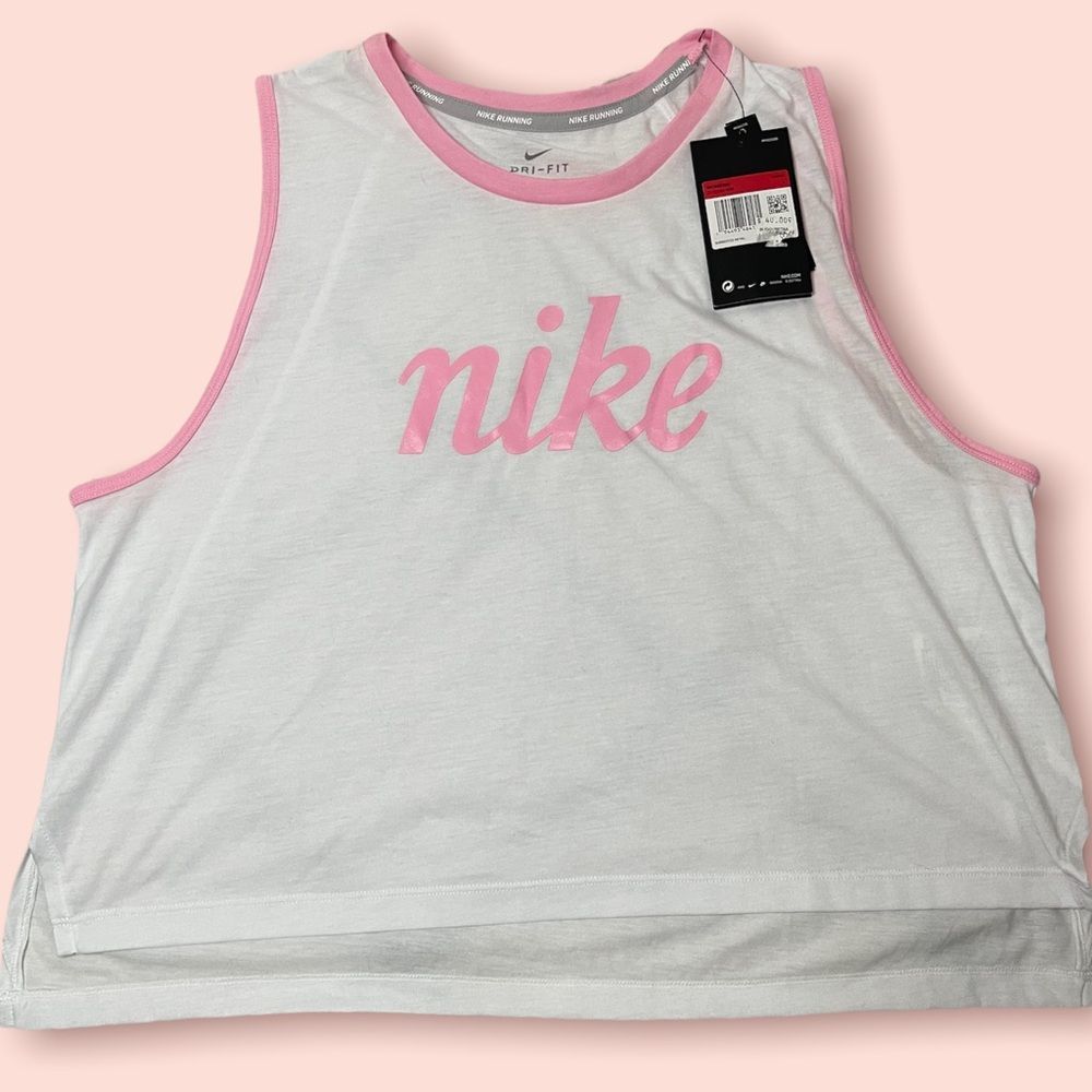 NWT Nike cropped active tank top size large